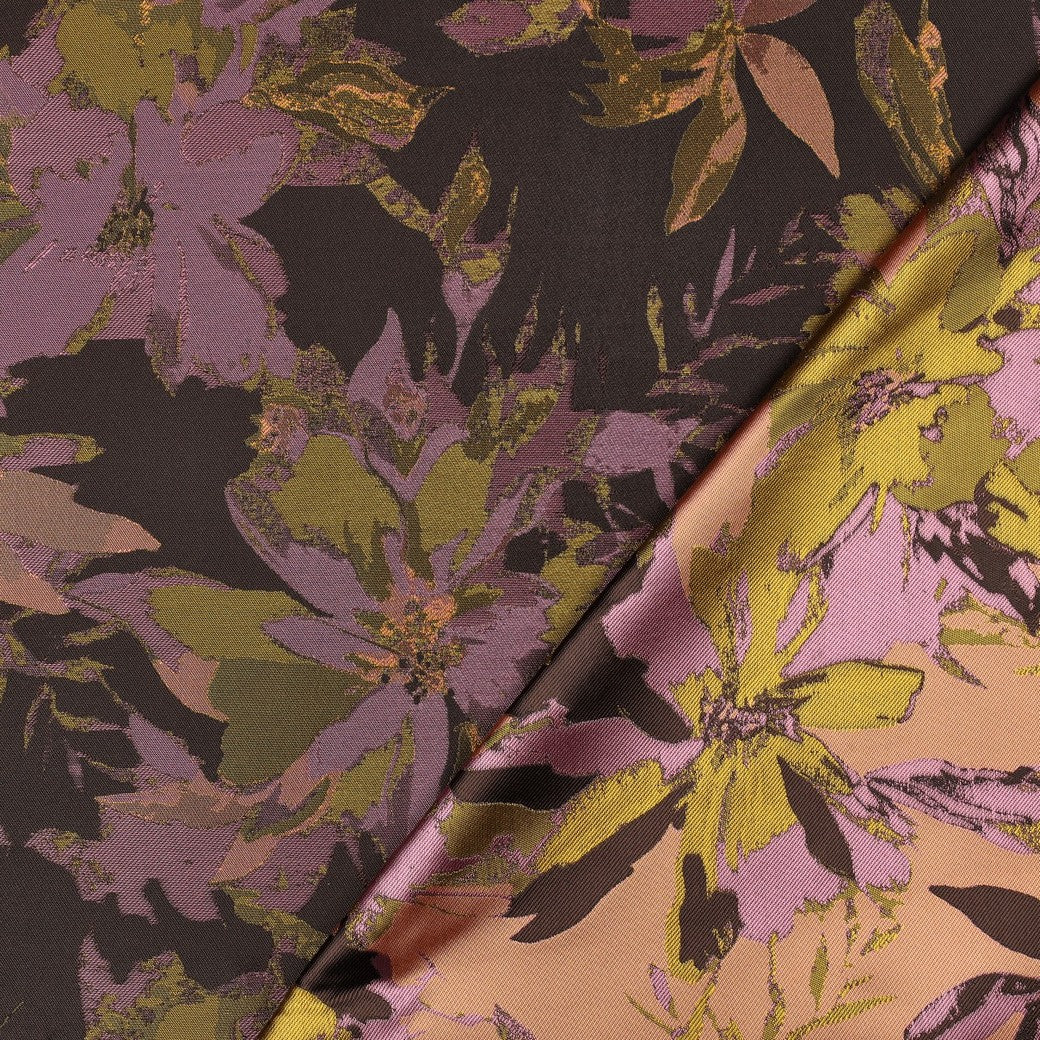 Jacquard flowers brown