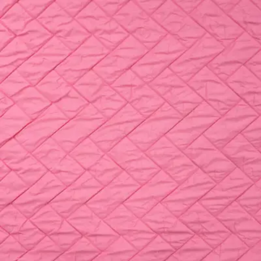 Diagonal quilt roze